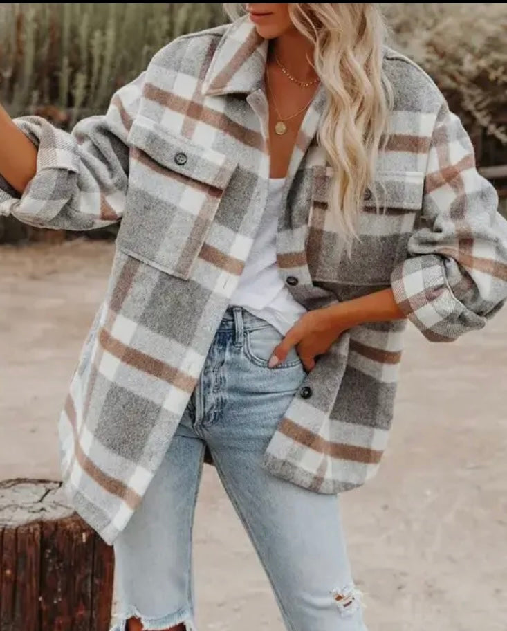 Gray Plaid Flannel
Shirt Jacket